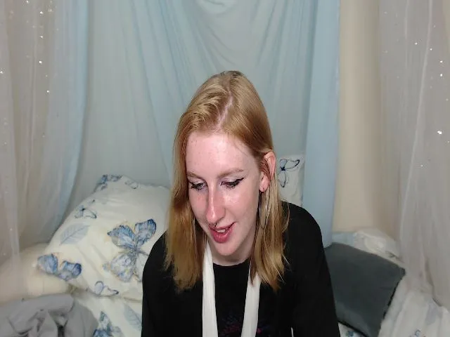 Live sex webcam photo for ImFoxx #256243614