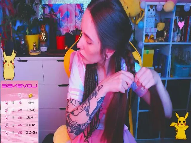 Live sex webcam photo for JinjerMoon #255626826