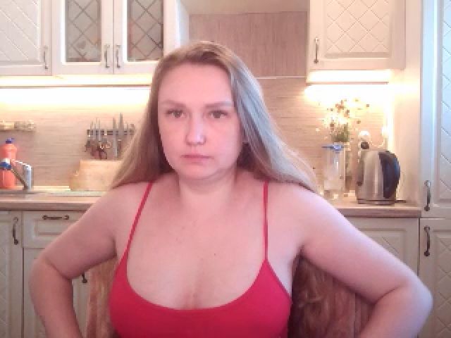 Live sex webcam photo for JaneGrey111 #255236221