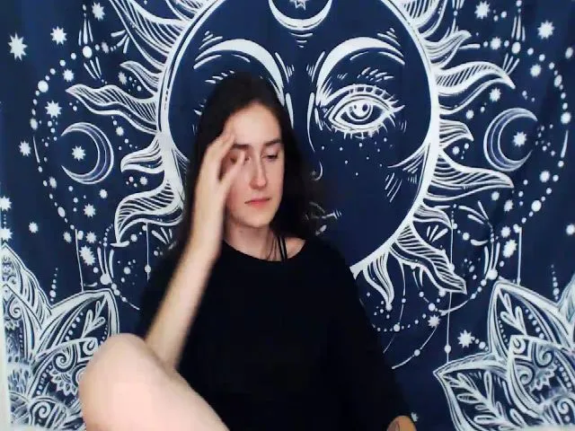 Live sex webcam photo for Honey_dream #263269684