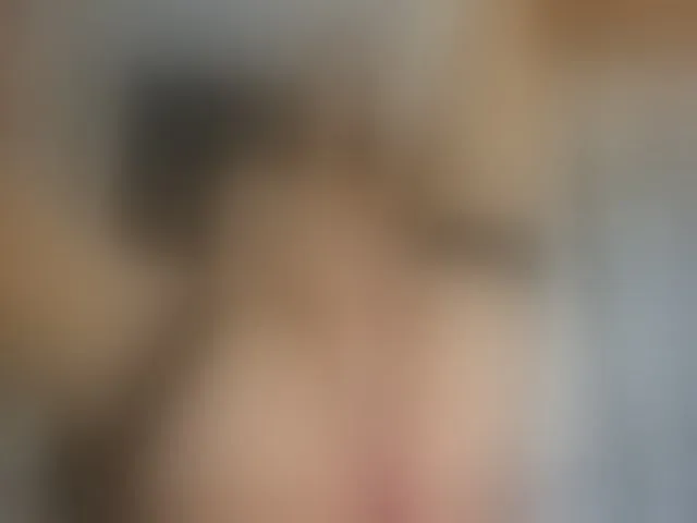 Live sex webcam photo for JessyJ_ #261113405