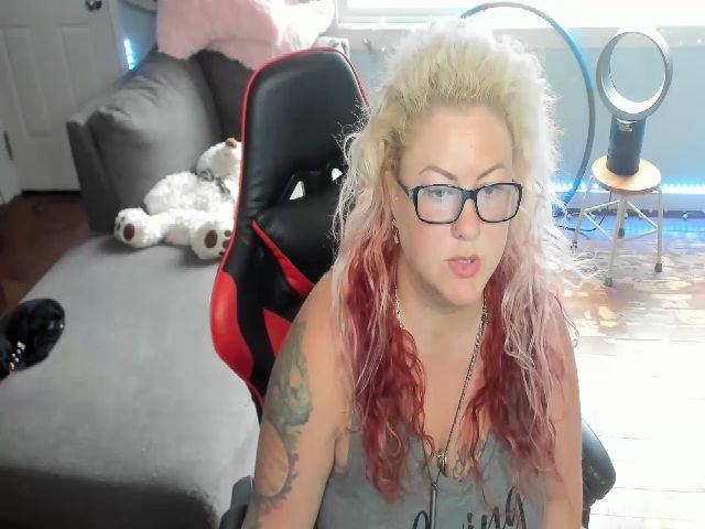 Live sex webcam photo for Janrubygirl #256327540