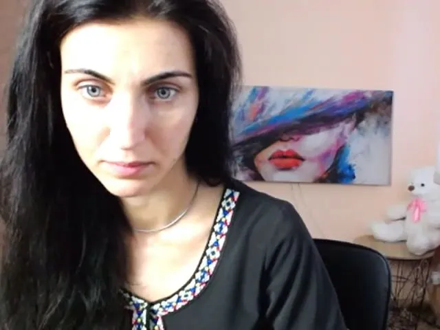 Live sex webcam photo for Miss_Vivian #263182643