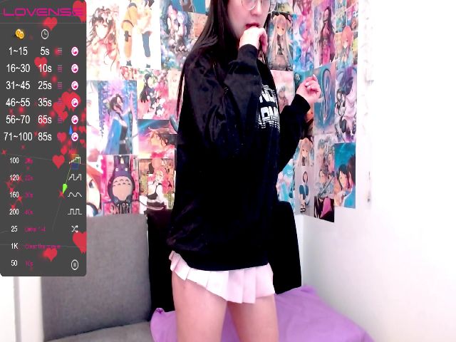 Live sex webcam photo for Charlotte_3x #254153763