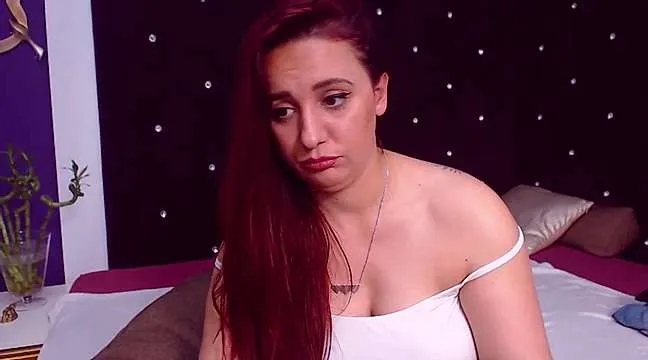 Live sex webcam photo for LadyKimberlyHun #244942187