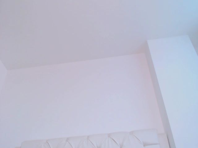 Live sex webcam photo for AliceFOX_ #262272541