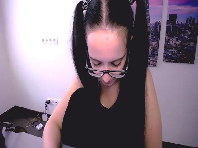 Live sex webcam photo for RebekaJo #263631001