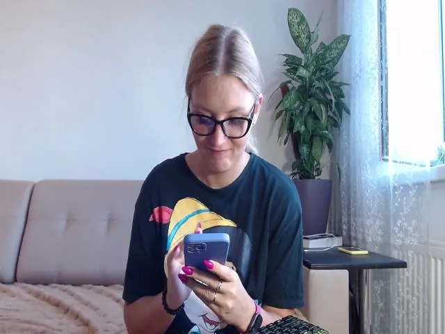 Live sex webcam photo for UrBlack_Kitty #252702481