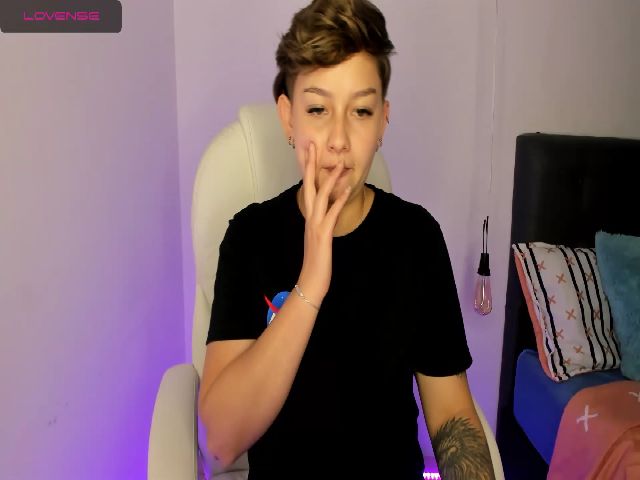 Live sex webcam photo for SalemJimenez #253664714