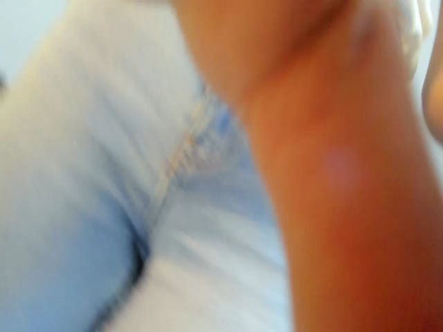 Live sex webcam photo for LizzieBrie #264776125