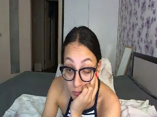 Live sex webcam photo for LiaCherryPie #251773490