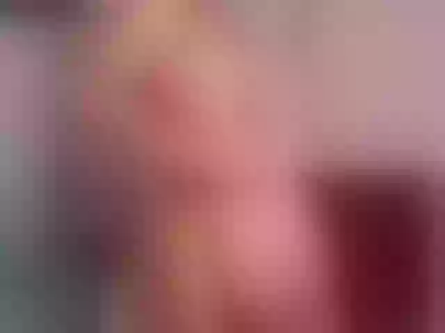 Live sex webcam photo for Sun_kissed1 #261943264