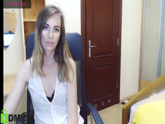 Live sex webcam photo for VitaCraft_ #262590352