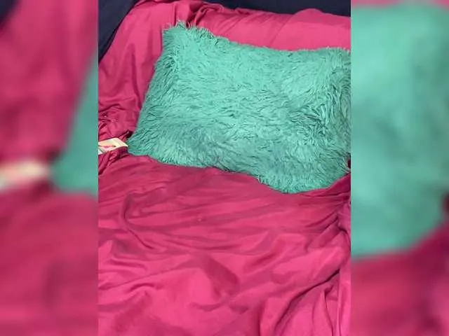 Live sex webcam photo for Baby1251 #261184868