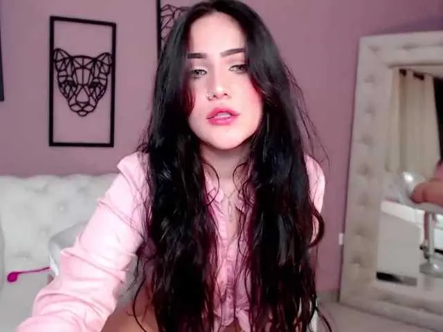 Live sex webcam photo for NiaCollins #240912916