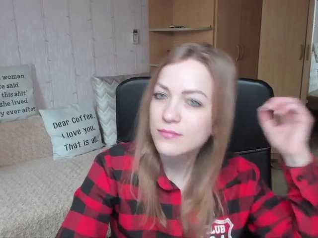 Live sex webcam photo for CherishSia #241032677