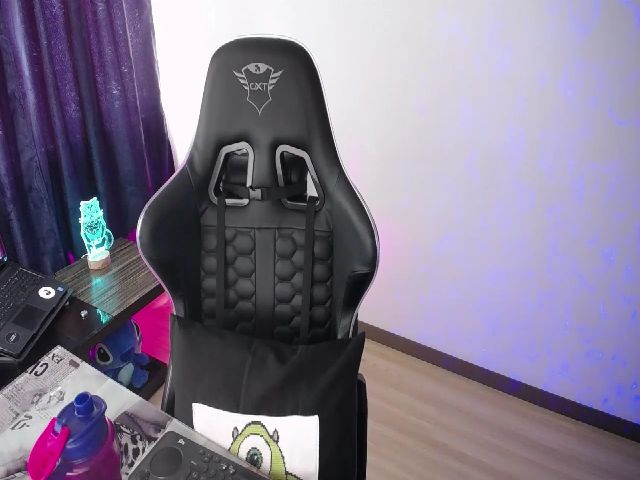 Live sex webcam photo for BiancaMiller #257541590