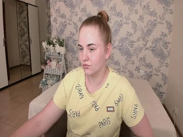 Live sex webcam photo for EllaBrix #260612205