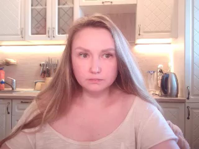 Live sex webcam photo for JaneGrey111 #256714456