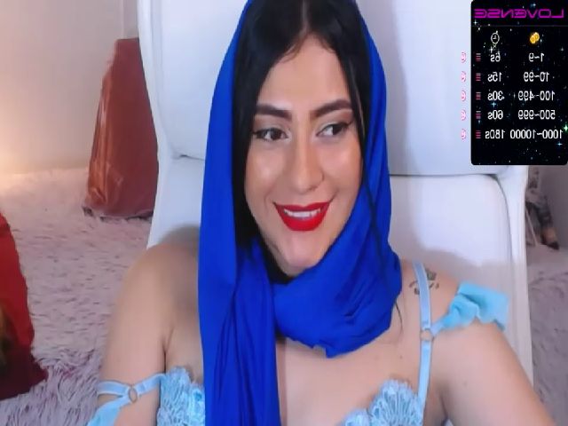 Live sex webcam photo for Aliajeddah #252282197