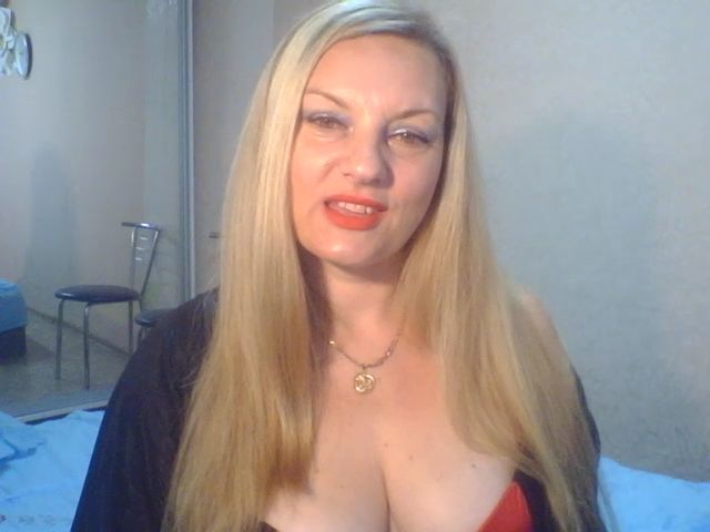 Live sex webcam photo for Miss_Kapriz81 #257420107