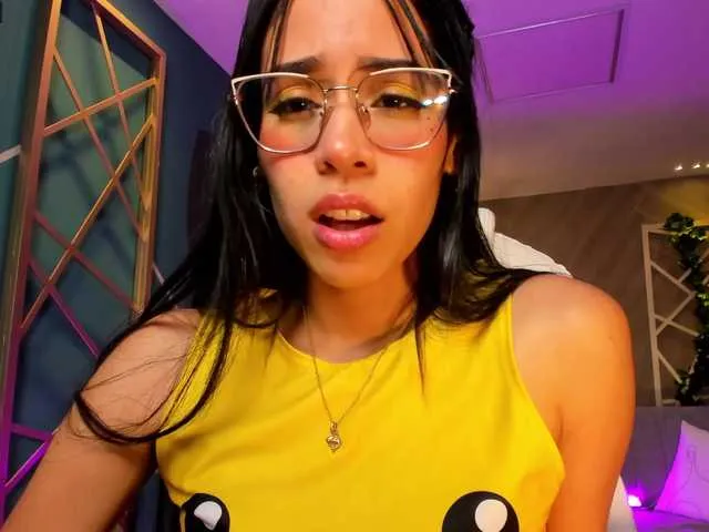 Live sex webcam photo for EvelynHarris #287950223