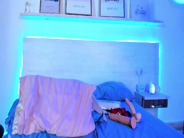 Live sex webcam photo for Sophia_Ferrer #254946711