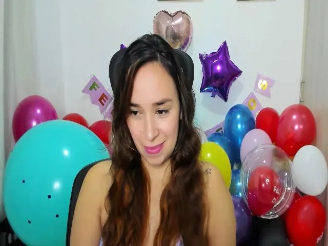 Live sex webcam photo for PaulinaSoler #262373020