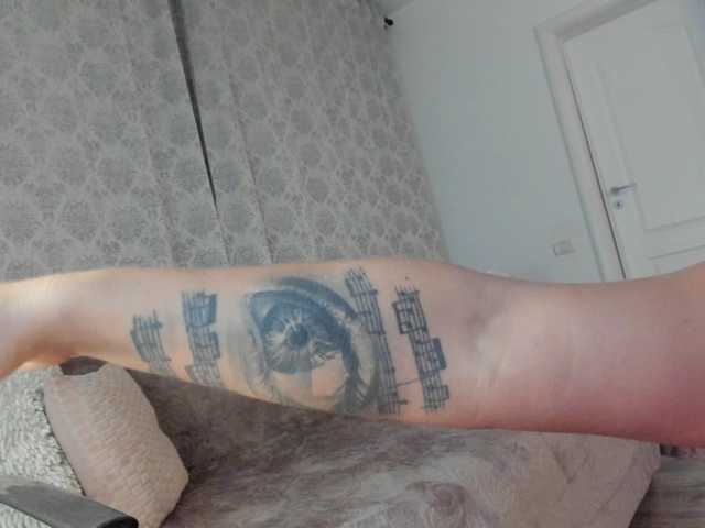 Live sex webcam photo for Ruby-LaRoux #241422394