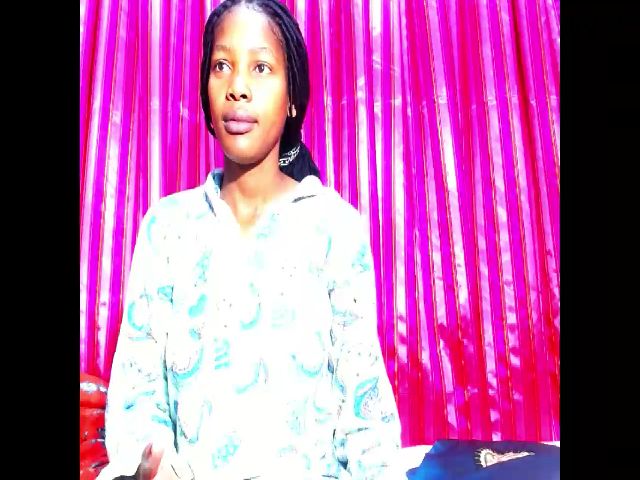 Live sex webcam photo for Aaliyah98x #257745887