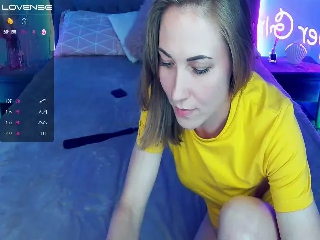 Live sex webcam photo for LilFluffyDuck #255406724