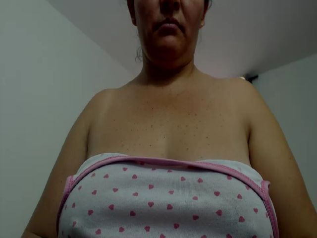 Live sex webcam photo for squirtx_hott #254528047