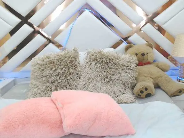 Live sex webcam photo for SammyNell #256549678