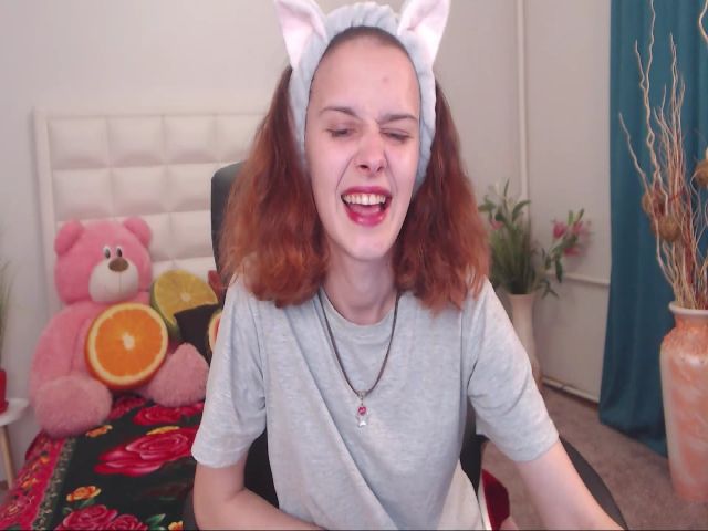 Live sex webcam photo for IrisNichols #257122079