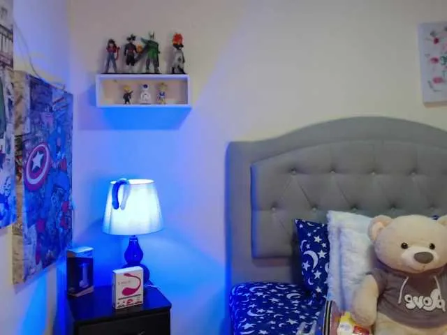 Live sex webcam photo for kendallhot7 #246240621