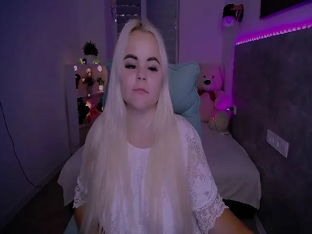 Live sex webcam photo for Jenni__fer #263930427