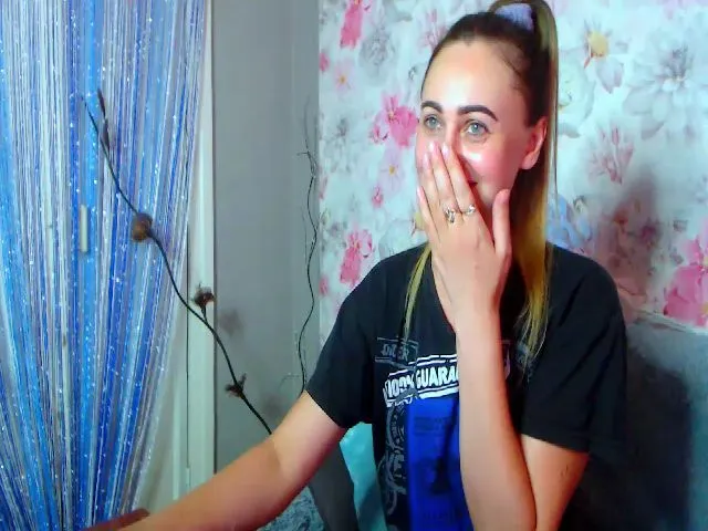 Live sex webcam photo for Anyuta_ #255105337