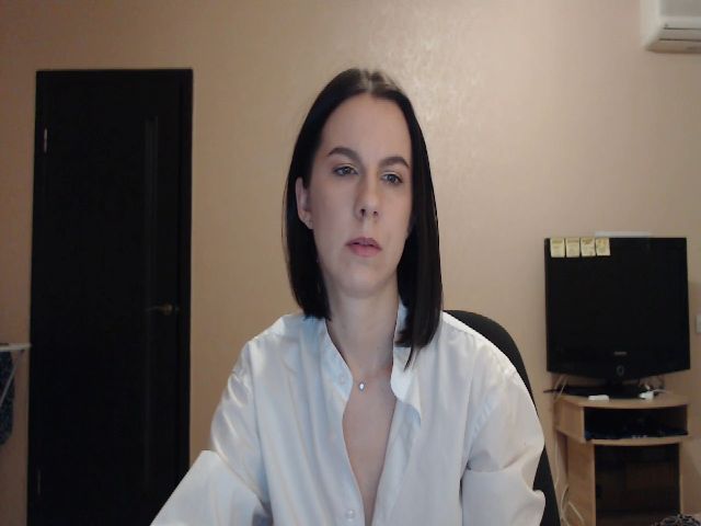 Live sex webcam photo for CandyJylie #259629337