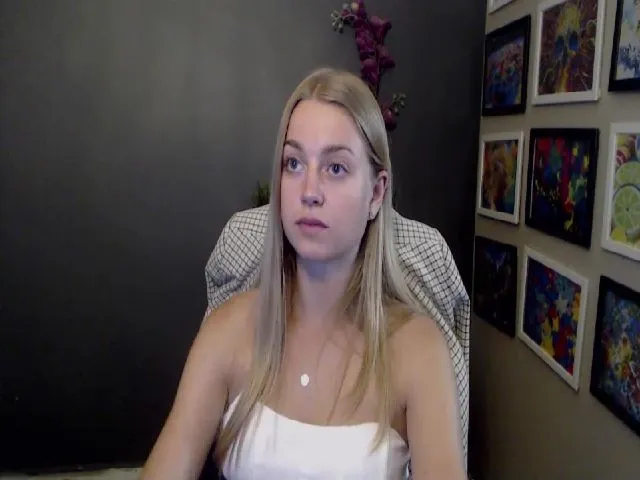 Live sex webcam photo for LUSTerica #258578274