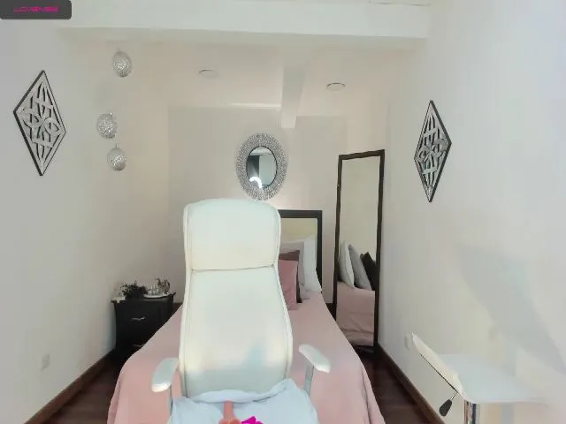 Live sex webcam photo for Lizztayler91 #260251834