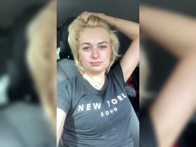 Live sex webcam photo for nikManunya #241507114