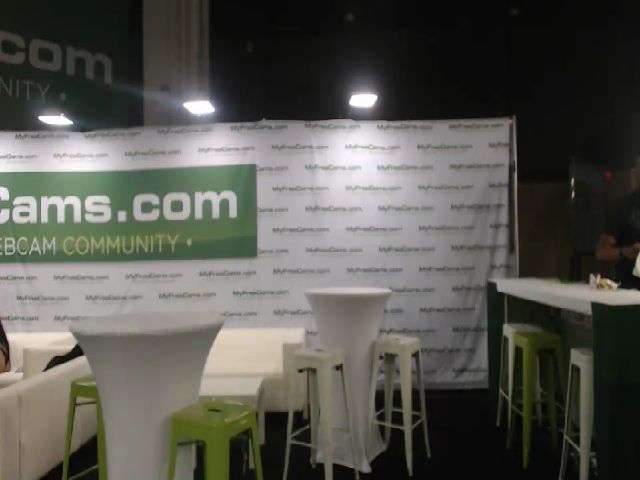 Live sex webcam photo for Tara_Quartz #255162428