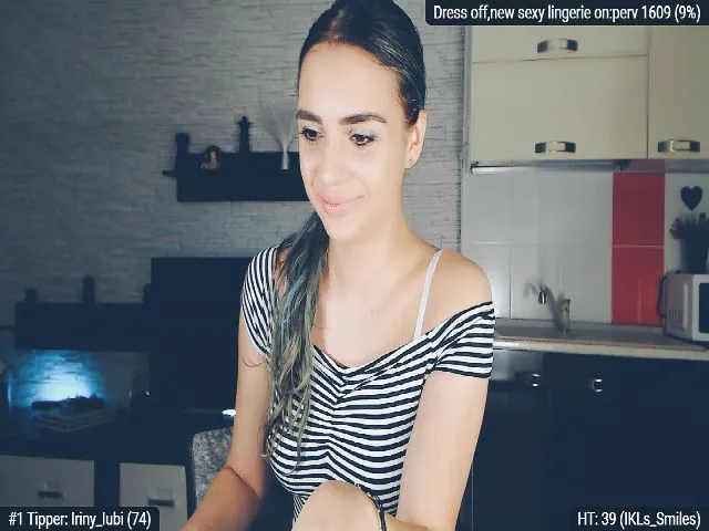 Live sex webcam photo for IrinyRay #258391469