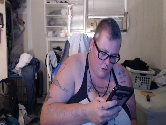 Live sex webcam photo for PunkChick420 #264768580