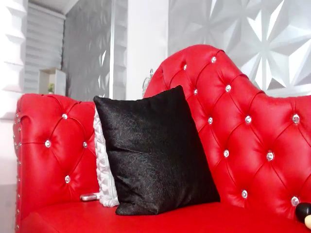 Live sex webcam photo for Roxaneharper #263306893