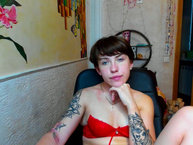 Live sex webcam photo for Reginasmilee #254533352