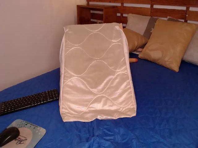 Live sex webcam photo for Katsumi_zenn #256203766