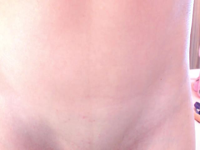 Live sex webcam photo for JuliaLuvv #255242956