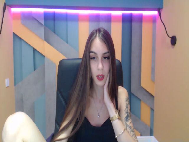 Live sex webcam photo for Jenny_Lewi #254402911