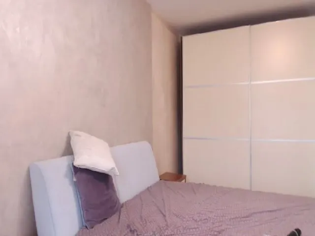 Live sex webcam photo for KisaScarlett #254123192